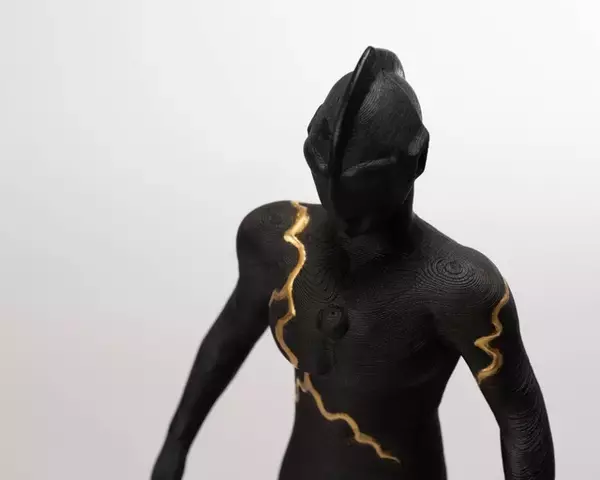 「お値段143万円！「ウルトラマン」金継ぎアートのオブジェ作品が“10体限定”で受注販売」の画像