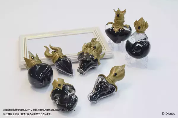 「「ツイステ展」限定グッズ10点追加発表！リドルらのイベント衣装やアニメ場面写真がグッズに♪【チケット一般販売開始】」の画像