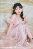 「「ラブライブ！」声優・遠藤璃菜、素っぽい部屋着に制服、王道白ワンピースまで…1st写真集発売！2ショット写メ会＆サイン会も【10月6日発売】」の画像4