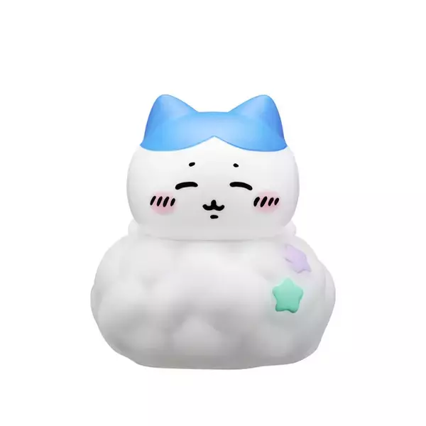 「ちいかわ、ハチワレ、うさぎが雲の上ですやすや…♪ やさしく光るおやすみライトが登場！」の画像