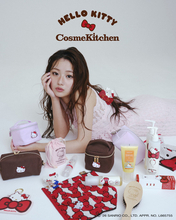 ハローキティ×Cosme Kitchen初コラボ♪ ポーチやバンスクリップに、気分上がるヘアケアアイテムも登場！一部商品の追加予約開始