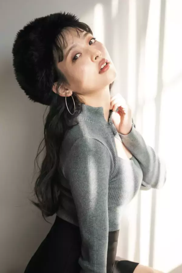 「声優・上坂すみれの“遅れてきた青春”が健康にいい!? 2nd写真集「すみれのゆめ」が重版決定」の画像