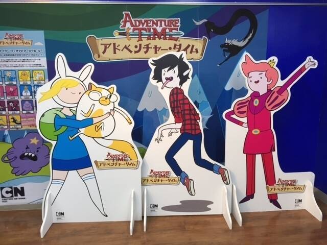 アドベンチャー タイム 限定ショップがアニメイト池袋にも登場 フィンとジェイクに会える 15年1月3日 エキサイトニュース