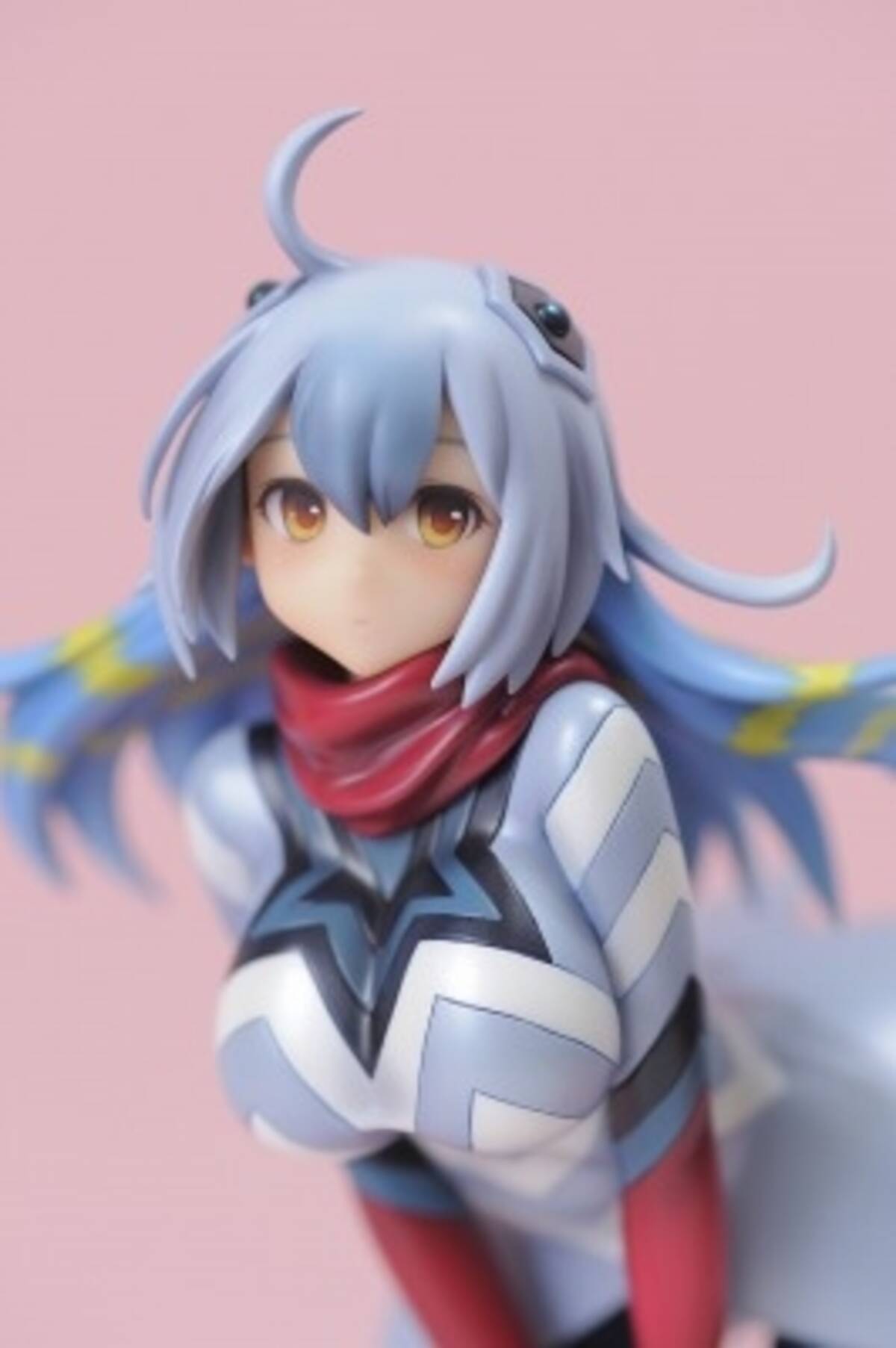 ガッツ星人がお姉さんキャラに 「ウルトラ怪獣擬人化計画」フィギュア 