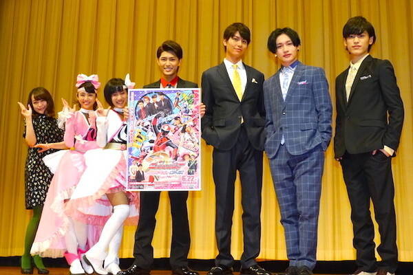 潘めぐみも加わり ガールズはプリキュア化も 帰ってきたニンニンジャー 舞台挨拶レポート 16年5月7日 エキサイトニュース