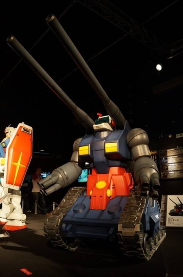 左舷 弾幕薄いぞ ホワイトベースの実物大キャプテンシートが那須ハイランドパークに 16年7月1日 エキサイトニュース