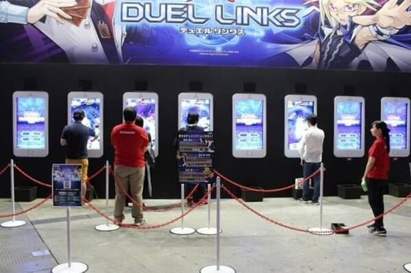 遊戯王 デュエルリンクス 海馬 城之内 舞をプレイヤーに大画面でデュエル Konamiブース Tgs16 16年9月17日 エキサイトニュース