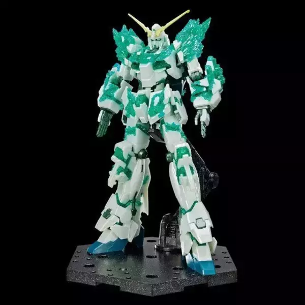 「「ガンダムUC」ユニコーンガンダムの究極形態“光の結晶体”がガンプラで登場」の画像