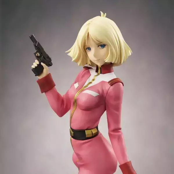 「「ガンダム」 制服姿のセイラ・マス フィギュアが再販！ 抜群のスタイルに注目」の画像