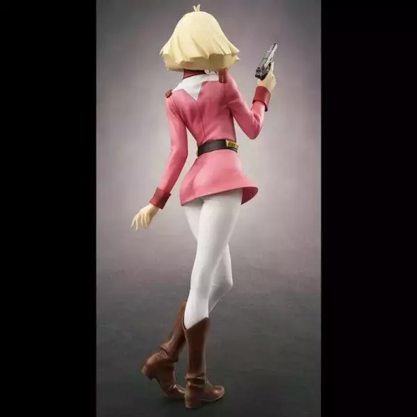「「ガンダム」 制服姿のセイラ・マス フィギュアが再販！ 抜群のスタイルに注目」の画像