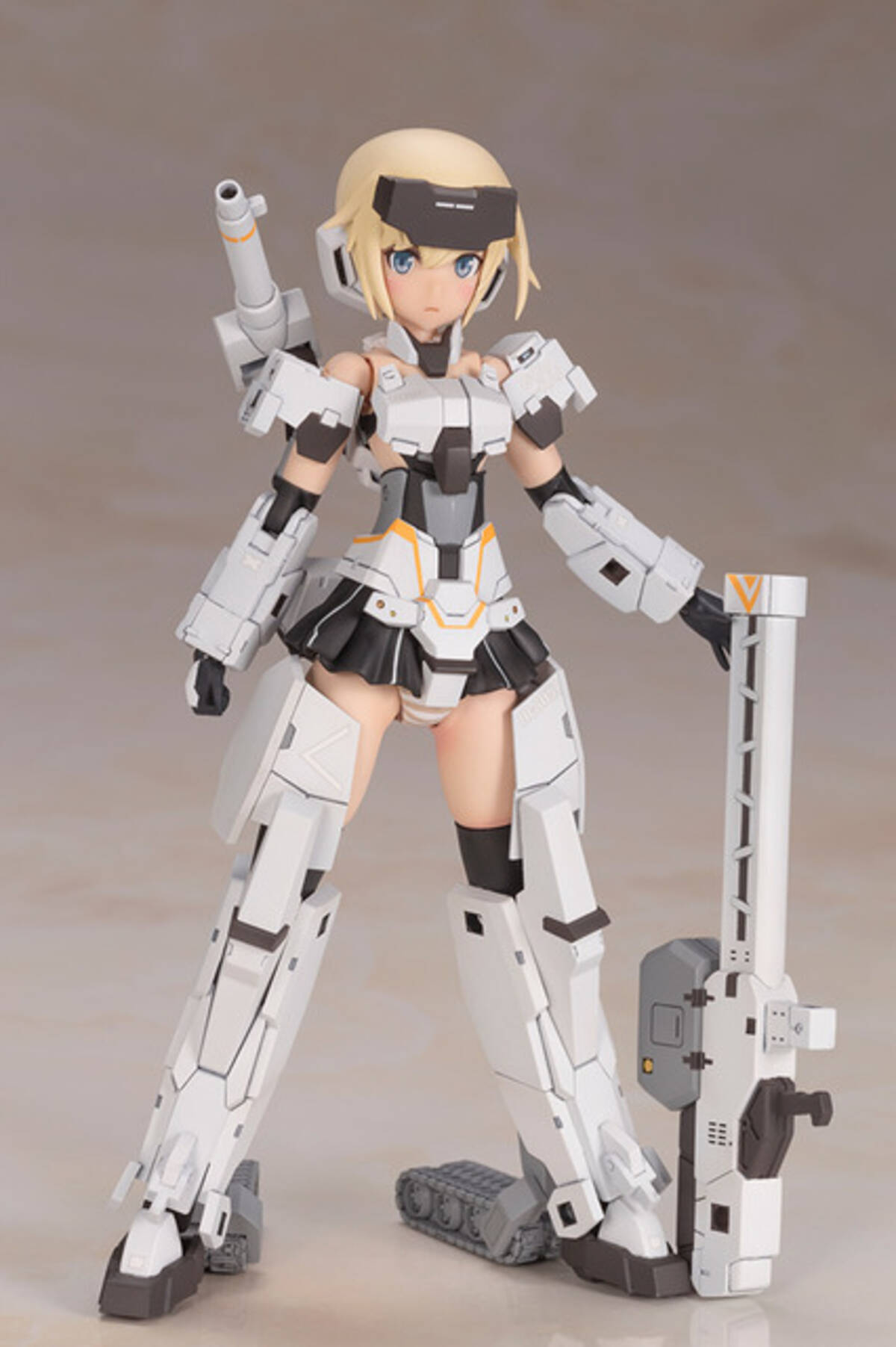 Faガール マスター 轟雷改が 白ver で登場です 島田フミカネ新規デザインの胸部装甲にも注目 19年7月5日 エキサイトニュース