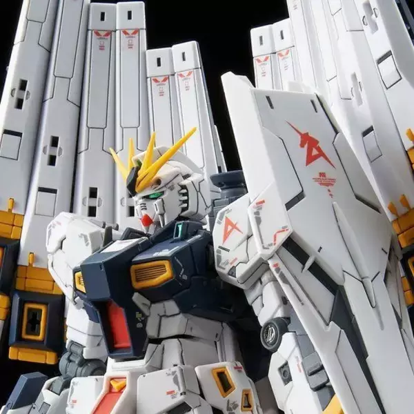 「ガンダム 逆襲のシャア」νガンダムのダブル・フィン・ファンネル装備を再現！ 拡張ユニットが登場