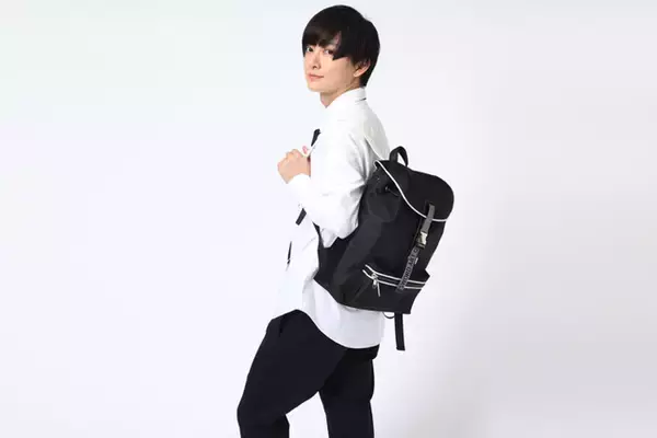 「「SAO」キリトをイメージした腕時計、アウター、バッグ、財布、スニーカー、ネクタイ登場！」の画像