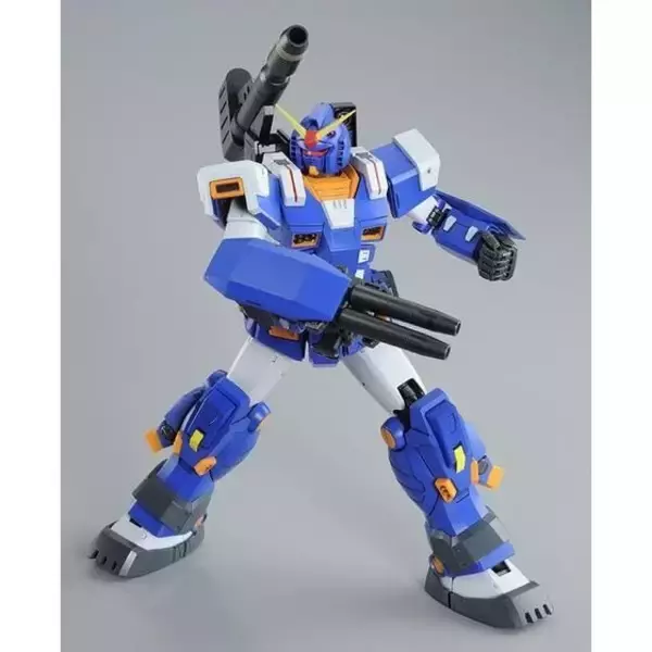 「「ガンダム」“青いフルアーマーガンダム”ガンプラ再販！ “青×白”印象的な機体カラーを見よ」の画像