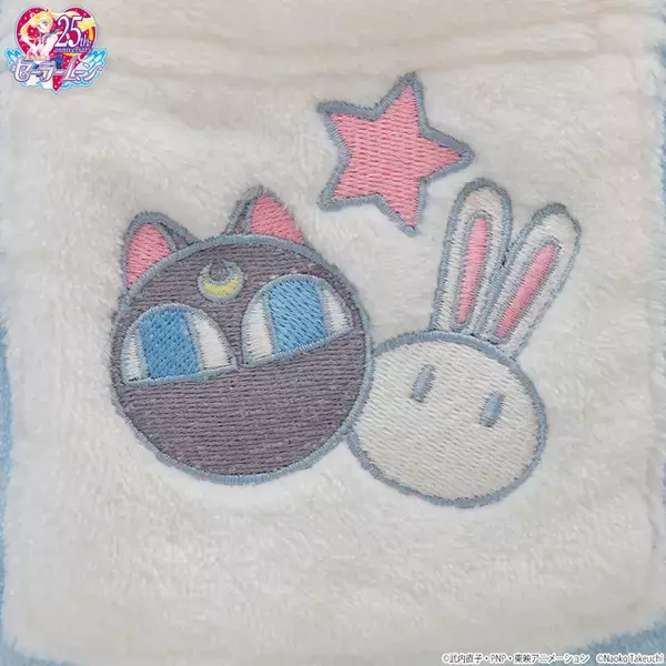 「「セーラームーン」うさぎ＆ちびうさの布団柄でふわもこ♪ ルームウェア登場」の画像