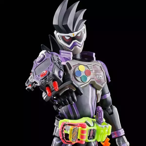 「「仮面ライダーエグゼイド」ゲームマスターの私こそが神だ！ 仮面ライダーゲンムがプラモ化」の画像