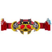 「仮面ライダーキバ」“キバットベルト”が登場！ 声優・杉田智和の新録も収録「過去の自分の物真似にならないように」