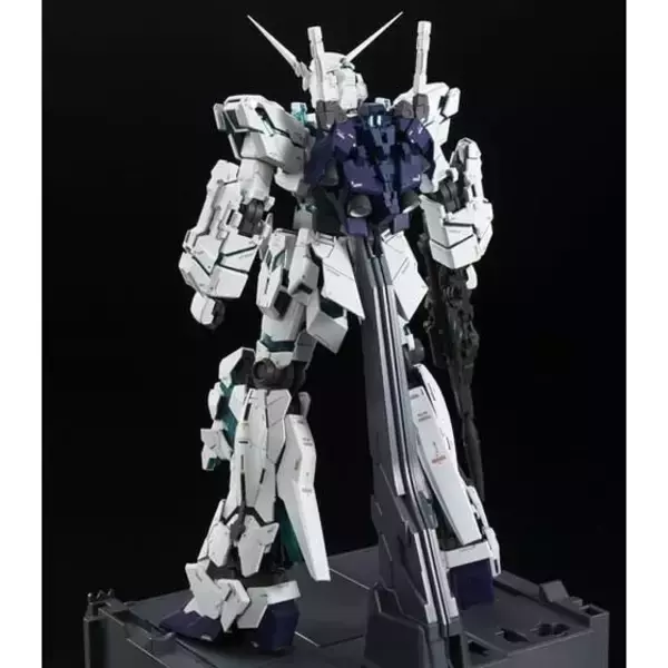 「「ガンダムUC」ユニコーン（最終決戦Ver.）、PG1/60ガンプラ再販！ グリーンに輝くサイコフレームを見よ」の画像