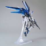 「「機動戦士ガンダムSEED」フリーダムガンダム、限定ガンプラ再販！ クリアカラーに注目」の画像3