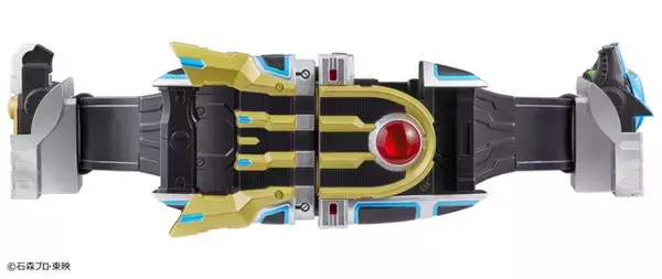 「「仮面ライダーキバ」イクサの“変身ベルト”が登場！ 現代モードから過去モードへの切り替えも可能」の画像