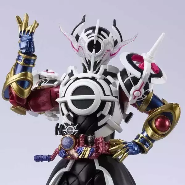 「仮面ライダービルド」仮面ライダーエボルが完全体の姿で立体化！ 魅力を忠実に再現