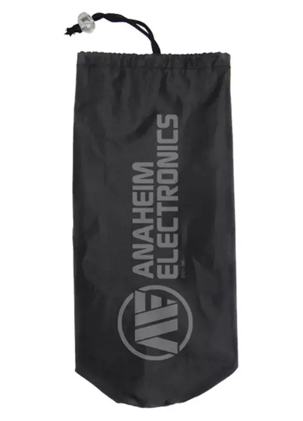 「「ガンダム」これを着れば“ジオン軍人”気分!? レインポンチョ新発売　“アナハイム社”や“08小隊”モデルも」の画像