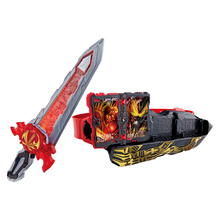 「仮面ライダーセイバー」変身ベルト“聖剣ソードライバー”発売決定！ 搭載ギミックをイチ早くチェック