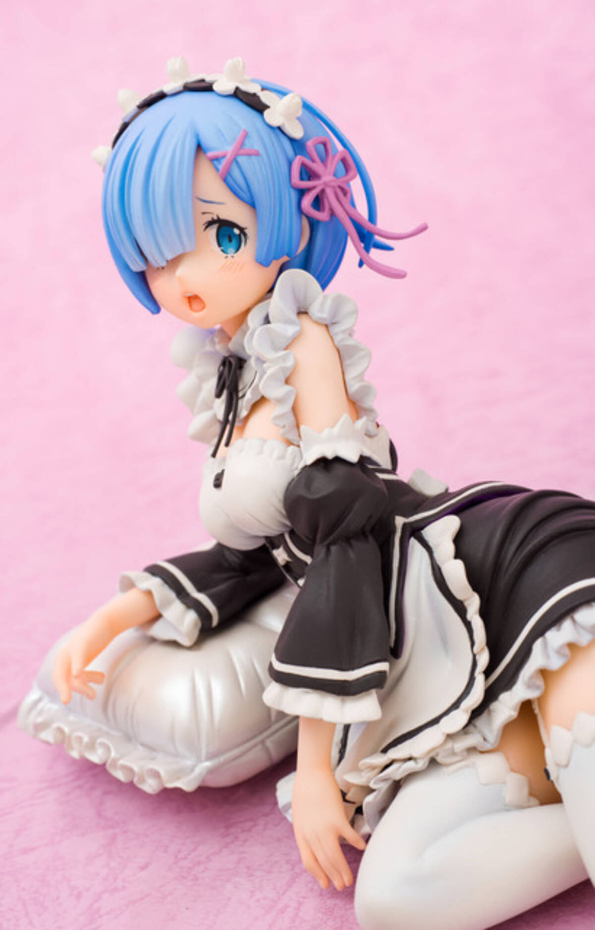 リゼロ 困り顔で見つめるレム 鬼かわいいかよ 横たわるポーズのフィギュアが再販決定 年8月21日 エキサイトニュース