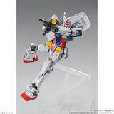 「「機動戦士ガンダム」動く“実物大ガンダム”、1/100スケールでガンプラ化！ 徹底的な再現度に注目」の画像5
