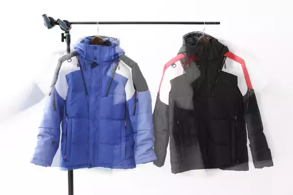 「「魔法少女リリカルなのは」防寒性能“フォーミュラII”級！ ブルゾンや、ブレスレットが登場」の画像