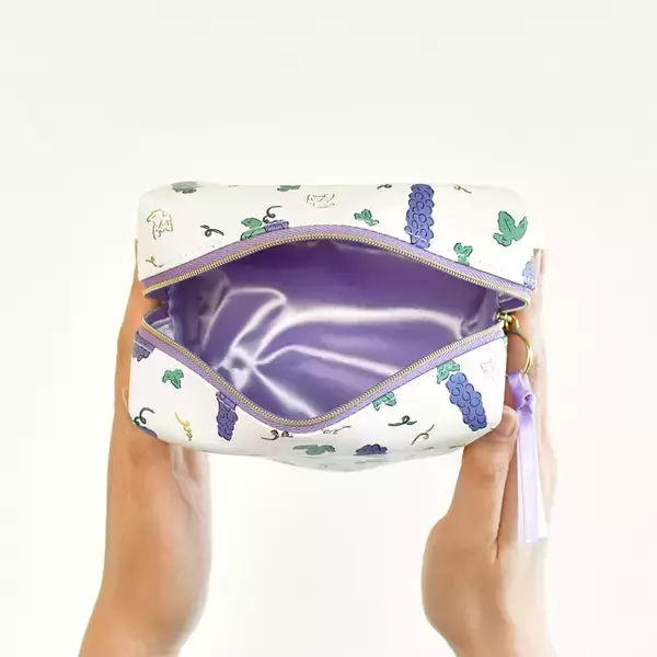 「「刀剣乱舞」とフルーツをモチーフにした鬼頭祈コラボのポーチがリニューアルして登場！」の画像