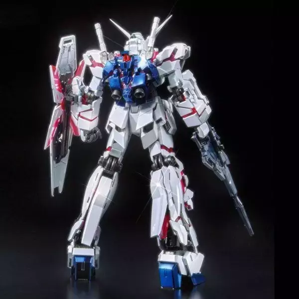「「ガンダムUC」ユニコーンガンダム、“ツインフレーム”仕様のガンプラ登場！ 装甲は輝くチタニウムフィニッシュ」の画像