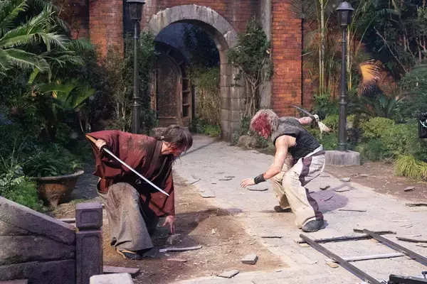 「佐藤健＆新田真剣佑が現代邦画最高峰のアクションに挑む！ 「るろうに剣心 最終章 The Final」撮影現場レポート」の画像