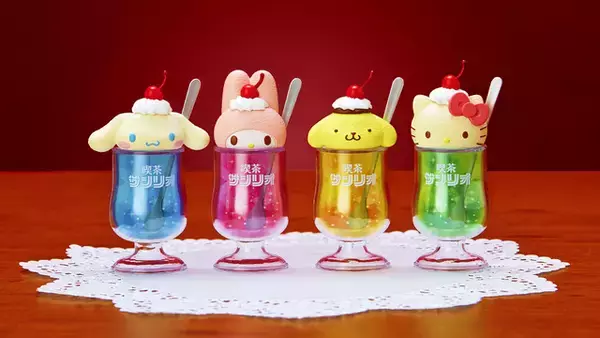 「“喫茶サンリオ”へようこそ♪ ポムポムプリンやシナモロールのレトロな新グッズ登場」の画像