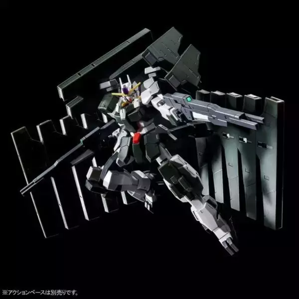 「「劇場版 ガンダム00」ガンダムサバーニャ、“最終決戦仕様”でHGガンプラ化！ 重装備形態の圧倒的迫力に注目」の画像