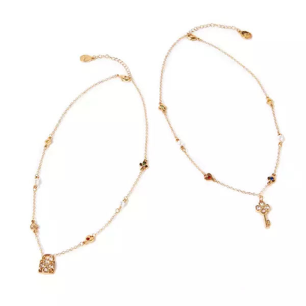 「「しゅごキャラ！」連載15周年記念！オトナ可愛いネックレスからあぶらとり紙まで♪新グッズ発売」の画像