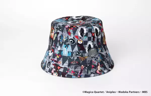 「「まどか☆マギカ」キュゥべえやお菓子の魔女がポイント！帽子ブランド“CA4LA”と3度目コラボ」の画像