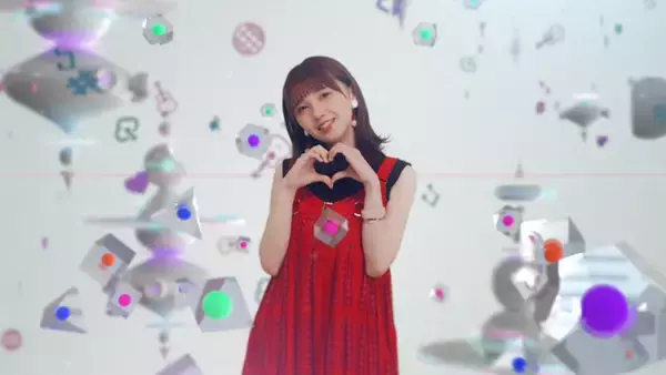 「鬼頭明里のキュート、セクシー、クールが詰まったフォトブック発売＆スペシャルMVが公開」の画像