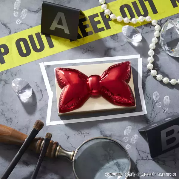 「「名探偵コナン」“蝶ネクタイ型変声機”アイシャドウや銃弾リップも！一番コフレに初登場」の画像