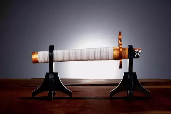 「「鬼滅の刃」煉獄さんの“折れた日輪刀”が立体化！猗窩座との激闘や母・瑠火との会話も収録」の画像