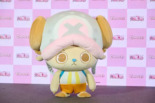 「「ワンピース」第2回キャラ世界人気投票「WT100」の連動展示も！ 推しカード、グリーティングなど目白押しの「ONE PIECE DAY」レポ」の画像