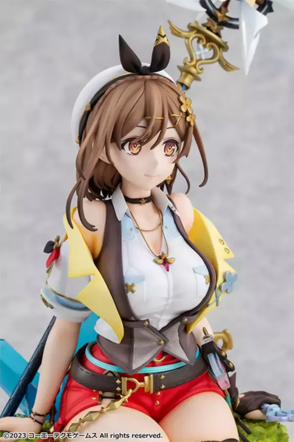 「健康的なボディライン♪ 「ライザのアトリエ３」メインビジュアルをモチーフにライザが立体化！ 「アニエスルーチェ」や衣装の装飾まで見どころたっぷり♪」の画像