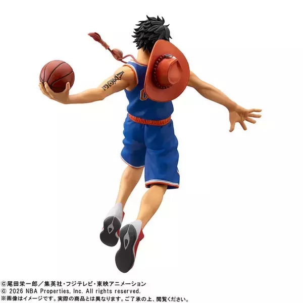 「「ワンピース」エースがボールを放つ！サボはドリブル!! 圧倒的躍動感が胸アツ… NBAコラボでフィギュア化！第5弾」の画像