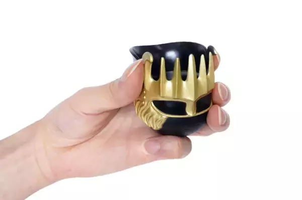 「俺の名を言ってみろ!!「北斗の拳」ジャギのヘルメットで酒を呑む!? “ぐい呑み”が登場」の画像