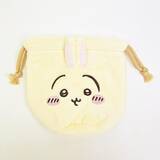 「「ちいかわ」うさぎやモモンガたちの愛らしい表情をデザイン♪ふわふわ素材のフェイス巾着が登場」の画像1