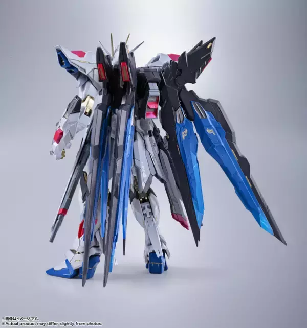 「「命は何にだって一つだ!!」ストライクフリーダムガンダムが再び舞い降りる！ METAL BUILD リバイバル版が6月27日発売」の画像