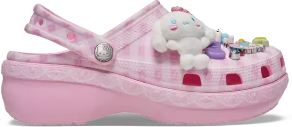 「「サンリオ」キティ、シナモロールたちのチャームがジャラジャラ☆ド派手なクロックスが登場！大人＆子供サイズで展開」の画像
