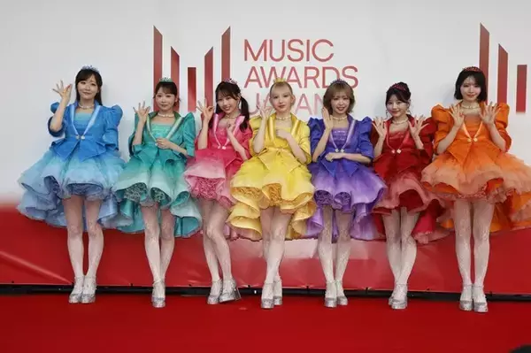 FRUITS ZIPPER　KAWAII炸裂！ レッドカーペット＆授賞フォト満載！ 「MUSIC AWARDS JAPAN 2026」で喜びのコメントも