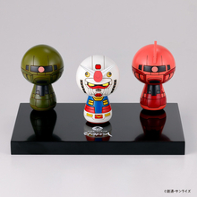 「ガンダム」×こけし―ザクの細かなデティールまで見事に再現したアイテムが登場！