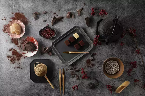 「「サンリオ」シナモロール、ハローキティ、クロミが老舗和菓子屋とコラボ♪ チョコレート羊羹を限定販売【塩瀬総本家】」の画像